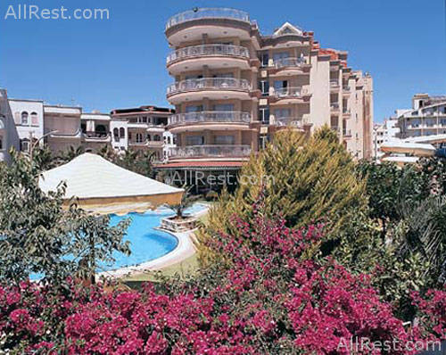 Romance Hotel 16